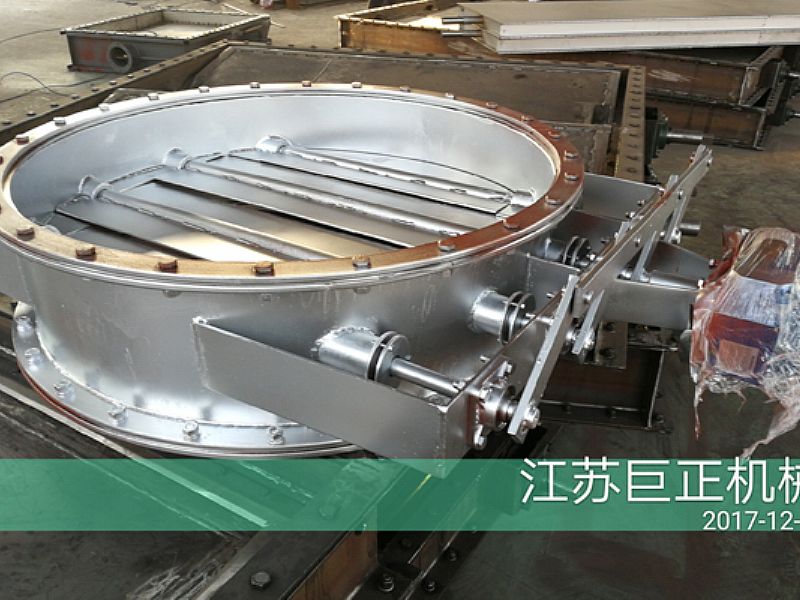 圓形擋板門（直徑190cm），準(zhǔn)備入庫(kù)中