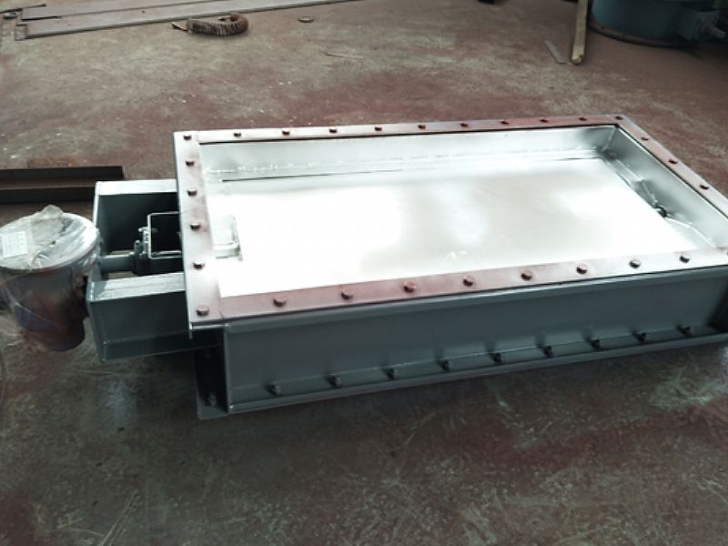 矩形擋板門（寬14M）制作完工，車間一覽