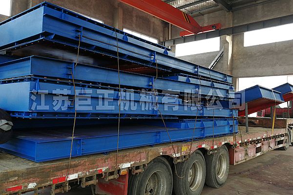 巨正機(jī)械公司一批擋板門(mén)驗(yàn)收合格，整裝待發(fā)了